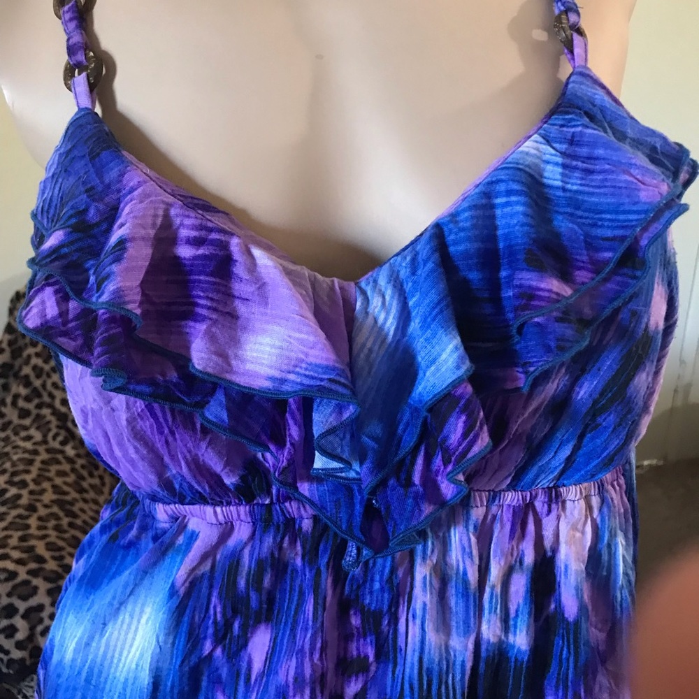 Cute ruffles tank top
